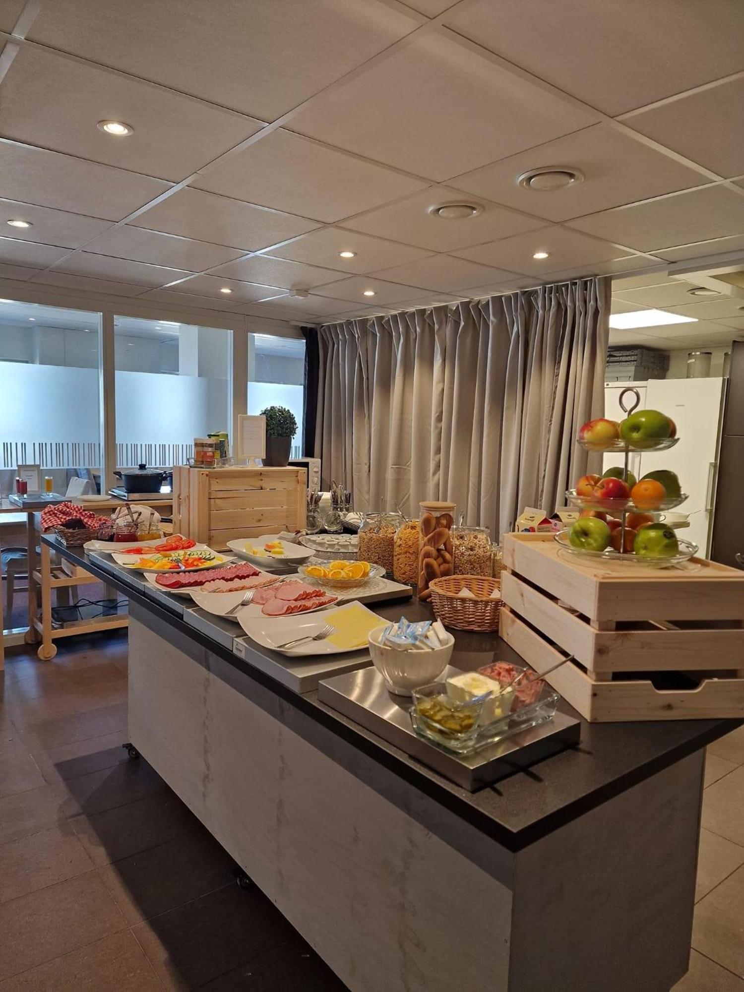 Hotell City Harnosand Bagian luar foto